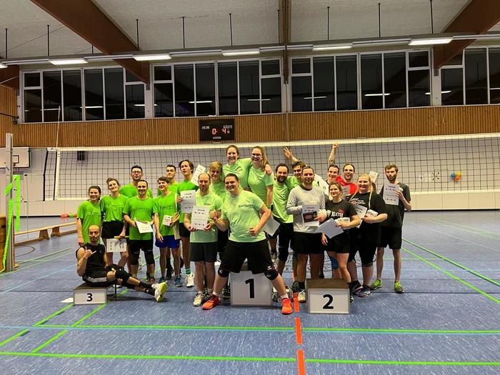 Sieger*innen des Midnight-Volleyball-Turniers